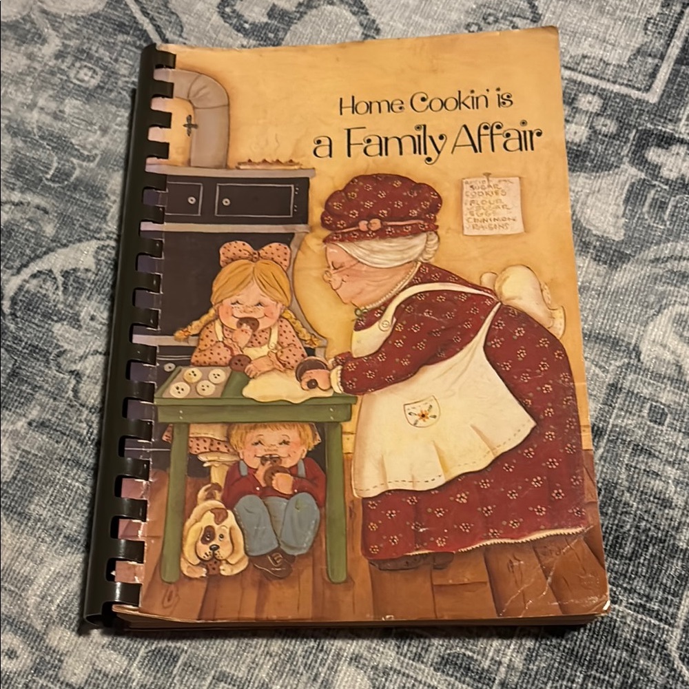 Home Cookin’ is a Family Affair Cookbook